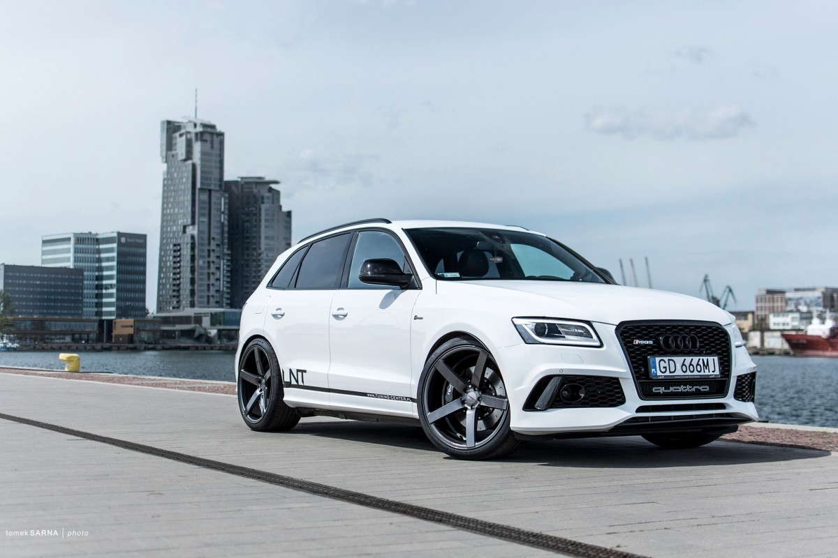 Audi RSQ5 – Dechroming